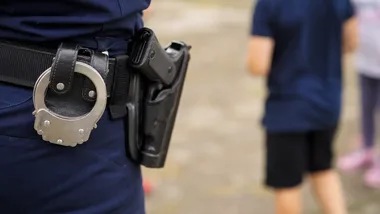 Dzielnicowa spotkała się z dziećmi w Ciekocinie. Mówiła o hulajnogach