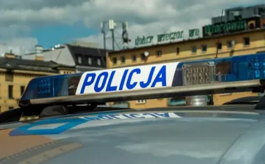 Sprzedaż narkotyków przez ogrodzenie - zatrzymany 34-latek i areszt