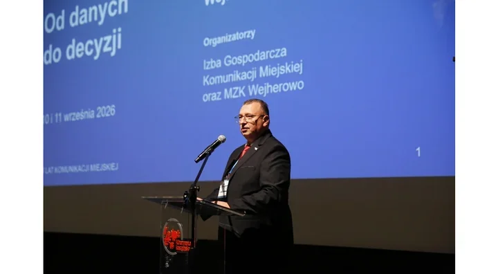 45 lat autobusów i nowe technologie. W Wejherowie rozmawiali o AI