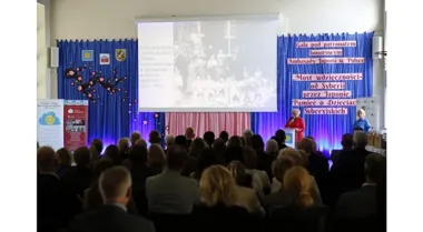 Około 300 dzieci znalazło tu schronienie. Ich historię przypominają rzeźby