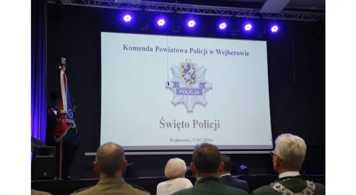 Awanse i wyróżnienia w wejherowskiej policji. Doceniono codzienną służbę