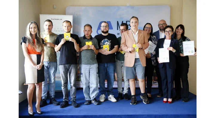 Sześciu mężczyzn w spektrum zdobywało doświadczenie zawodowe w Wejherowie