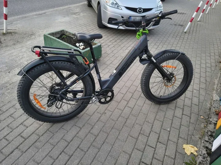 Zderzenie w Bolszewie. Rowerzysta trafił do szpitala po wypadku