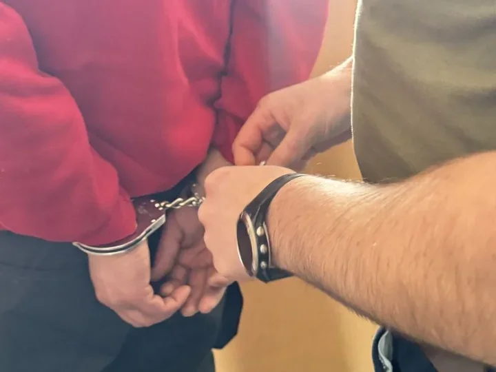 42-latek wpadł po serii włamań - policja znalazła też narkotyki