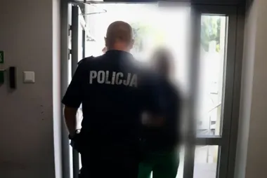 20-latka podejrzana o usiłowanie zabójstwa. Policjanci znaleźli ją szybko