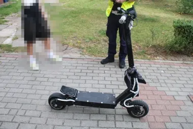 Dwa upadki na hulajnogach w dwa dni. Nastolatkowie trafili do szpitala