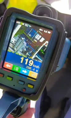 119 km/h w terenie zabudowanym. Pięciu kierowców straciło prawa jazdy