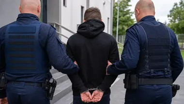 Po wyjściu z aresztu w Wejherowie trafił prosto na deportację