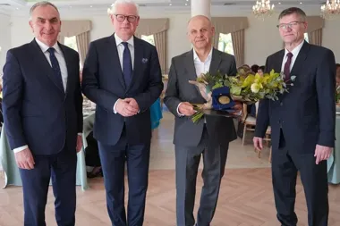 Mariusz Kaliszewski uhonorowany za pracę, która wykraczała daleko poza las