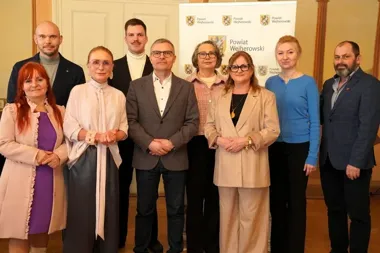 Wystawa o Elektrowni Jądrowej w Żarnowcu – zdjęcia, dokumenty, wspomnienia